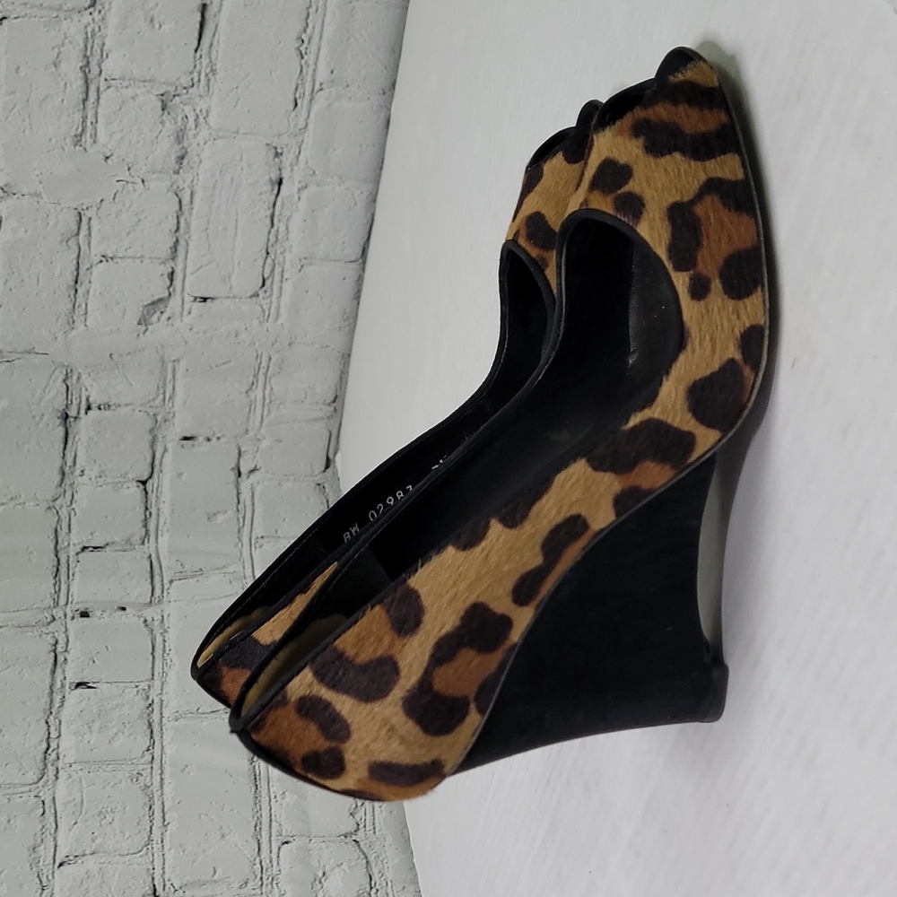 Stuart weitzman leopard fur peep toe wedge pump - Picture 3 of 9